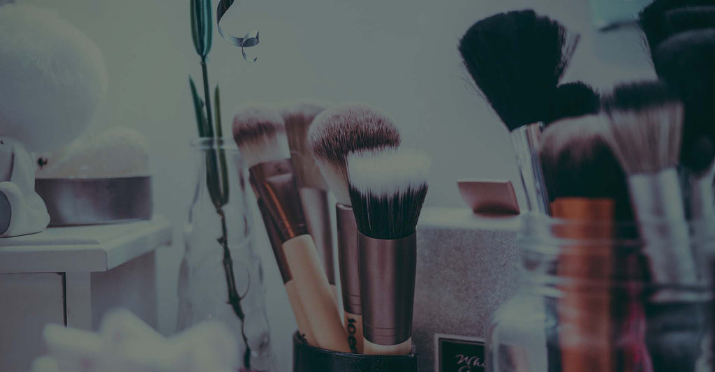 4 Essential Makeup Brushes For A Salon-Grade Look