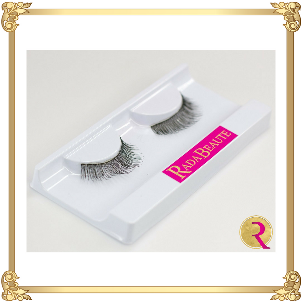 Au Natural Silk Lashes open box view. Buy your Rada Beaute Silk Lashes now!